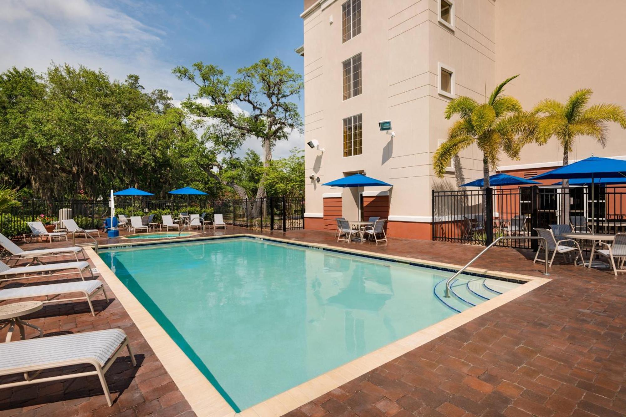Fairfield Inn And Suites By Marriott קלירווטר מראה חיצוני תמונה